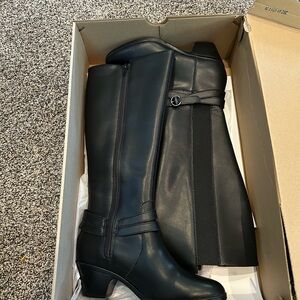 Clarks Women's Emily2 Dream Boots 7.5